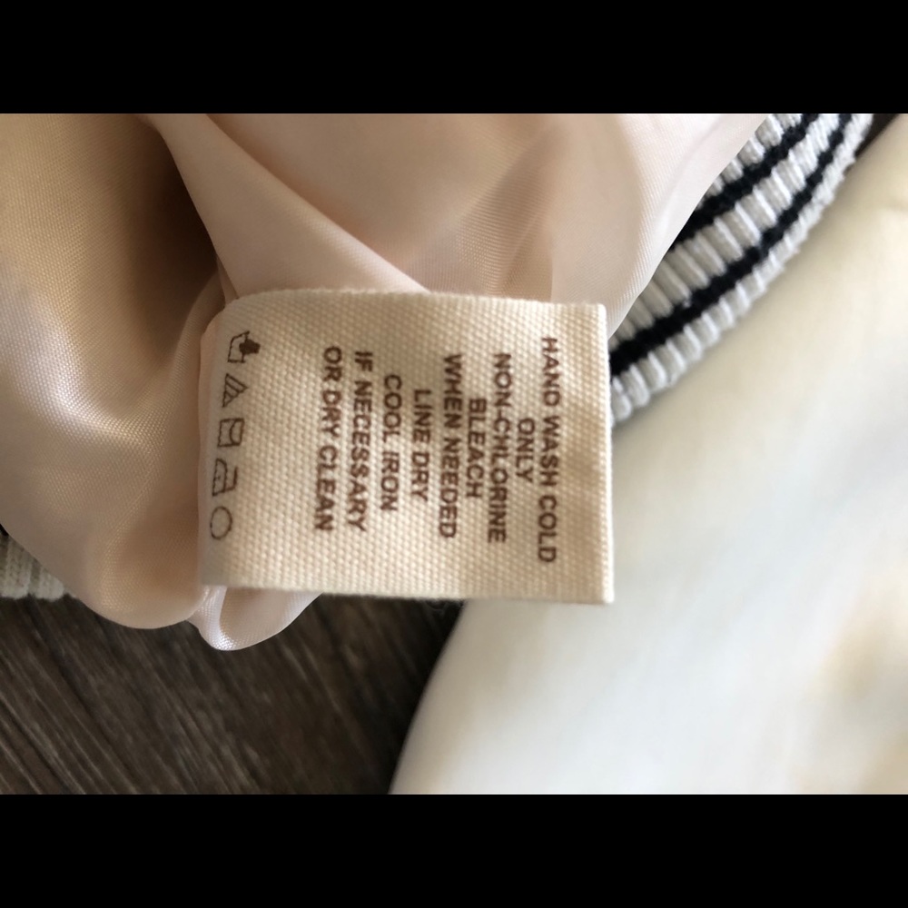 Chelsea & Violet Roses Jacket - Picture 5 of 10